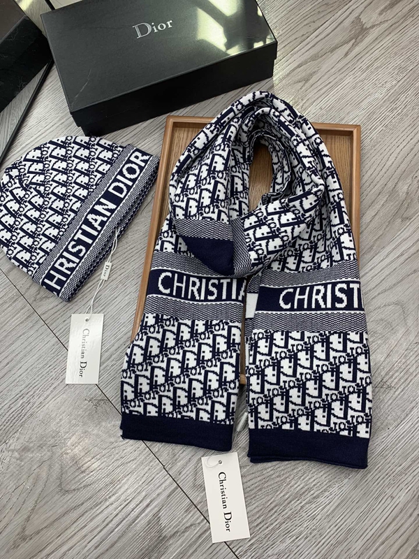 ブランドマフラー角部分ディテール